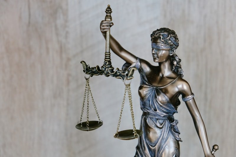 Huzurevi Sözleşmesinde Nelere Dikkat Edilmeli? Hukuki Rehber